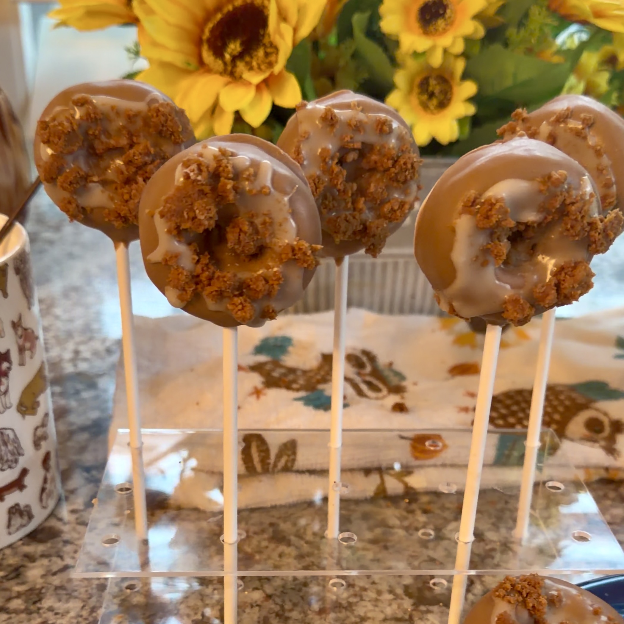 Photo of Biscoff Cake Pop (Donut Shaped) - View 1