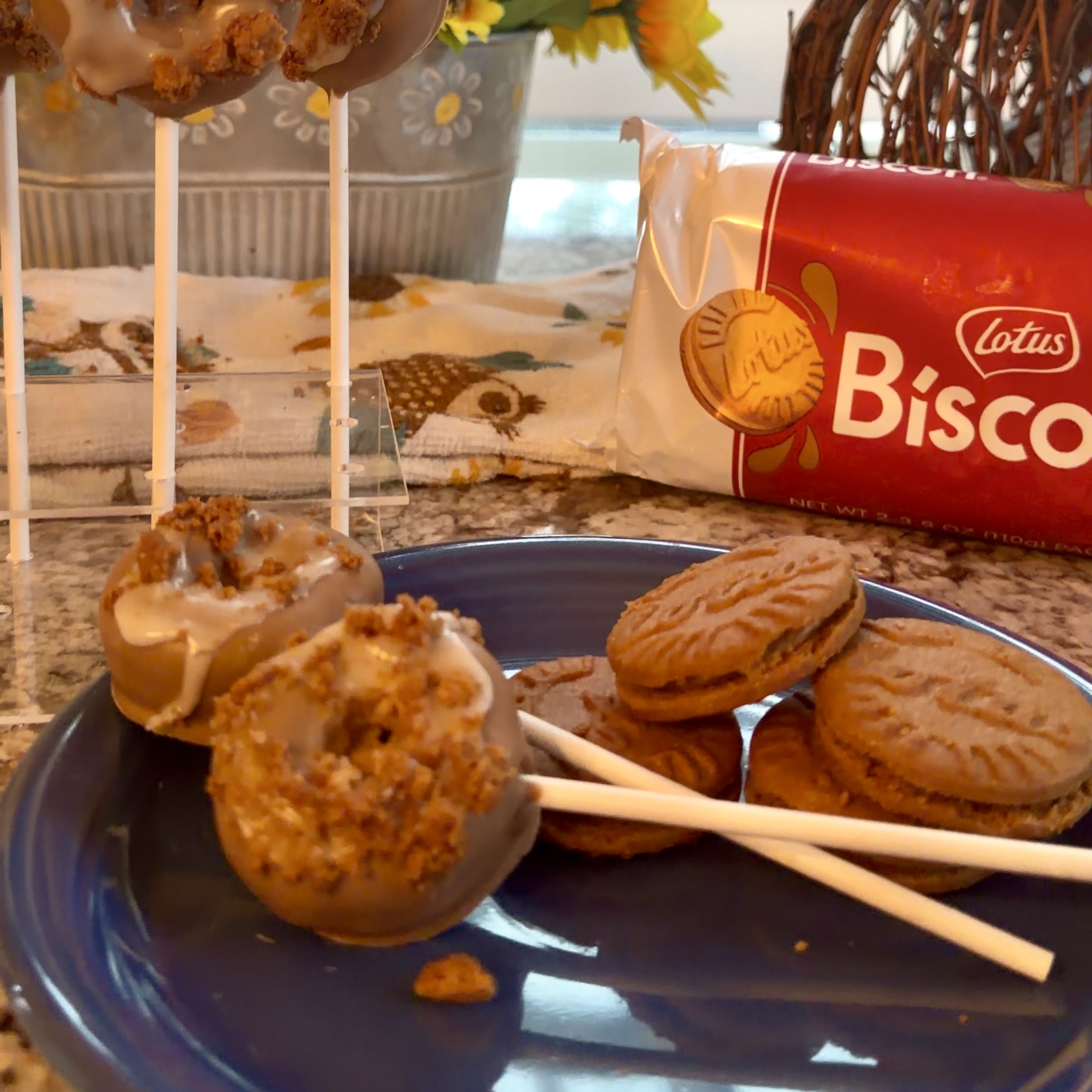 Photo of Biscoff Cake Pop (Donut Shaped) - View 2